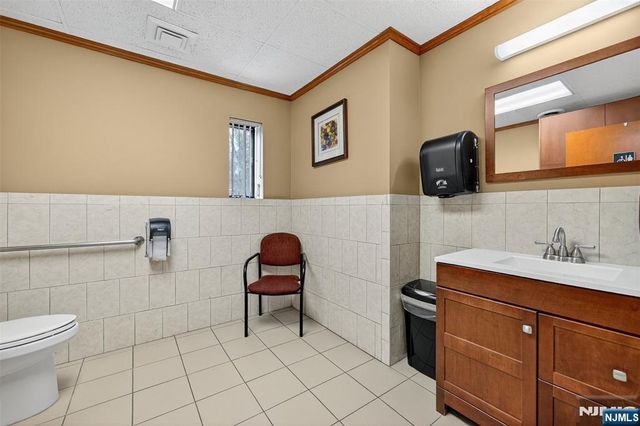 55 Paramus, Paramus, NJ 07652