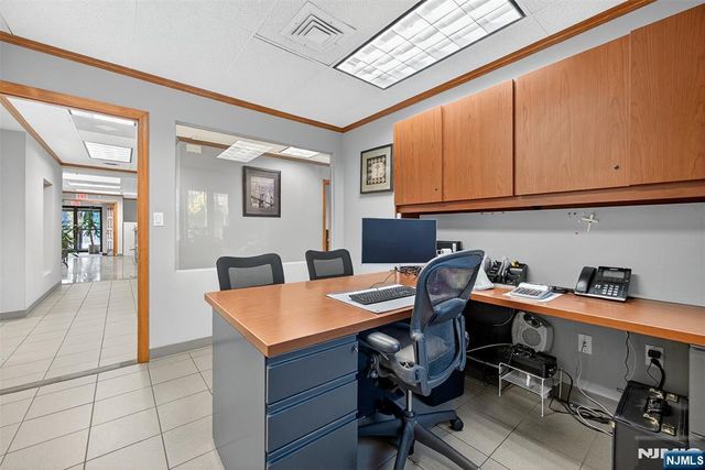 55 Paramus, Paramus, NJ 07652