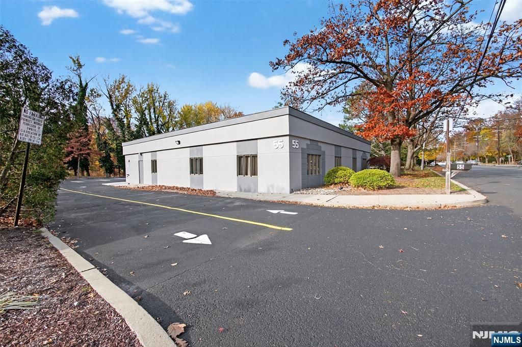 55 Paramus, Paramus, NJ 07652