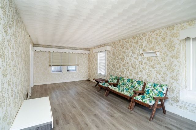 253 Billings St, Quincy, MA 02171