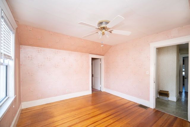 253 Billings St, Quincy, MA 02171