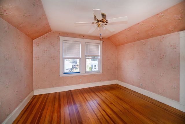 253 Billings St, Quincy, MA 02171