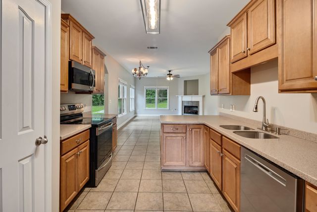 5578 SOUTHERN WINDS DR, Arlington, TN 38002