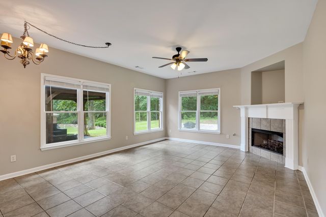 5578 SOUTHERN WINDS DR, Arlington, TN 38002