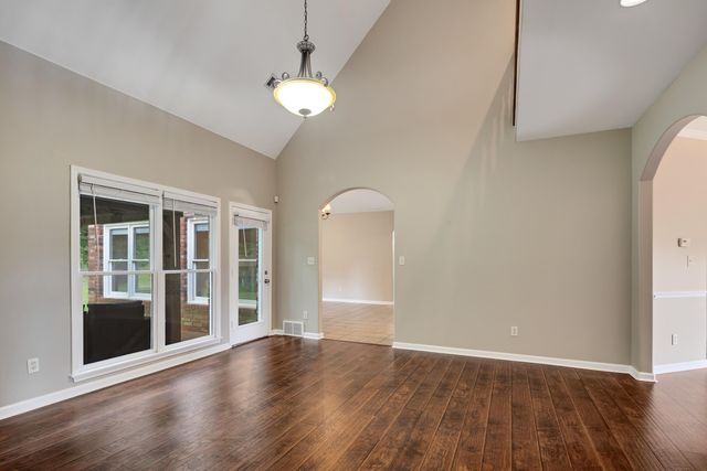 5578 SOUTHERN WINDS DR, Arlington, TN 38002