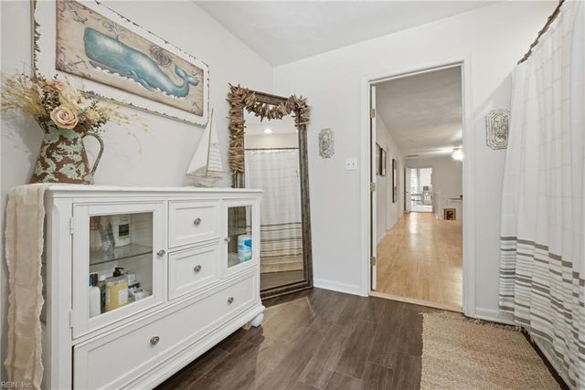 1024 Pleasant Ridge DR, Chesapeake, VA 23322