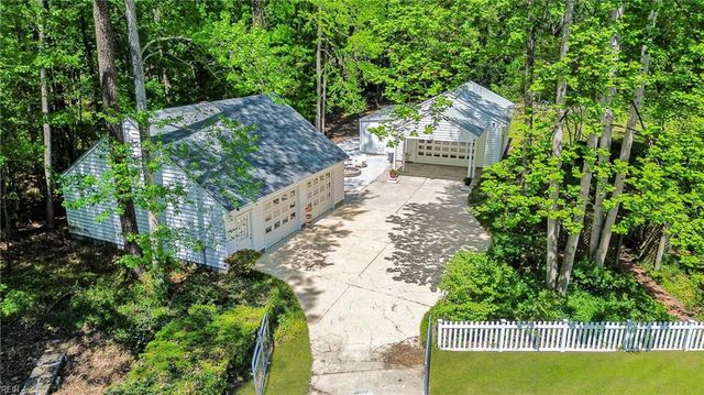 1024 Pleasant Ridge DR, Chesapeake, VA 23322