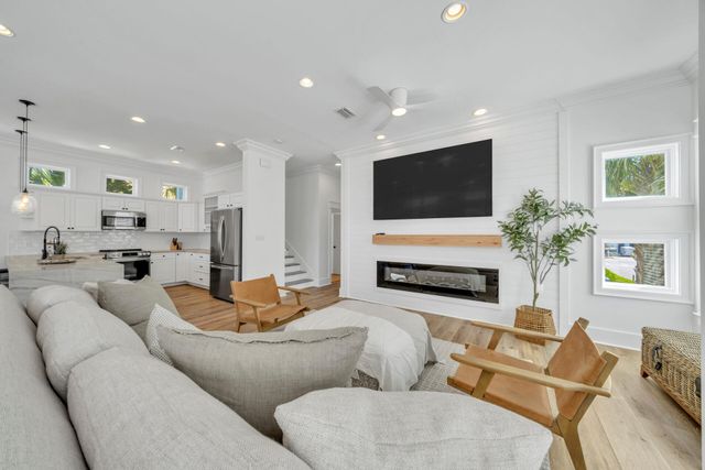 125 Los Angeles Street, Miramar Beach, FL 32550