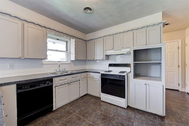 3024 SW 66th Street, Oklahoma City, OK 73159