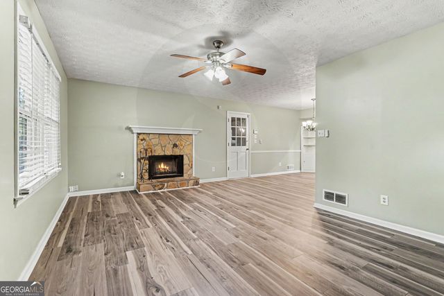 3030 Green Meadow Lane, Snellville, GA 30078
