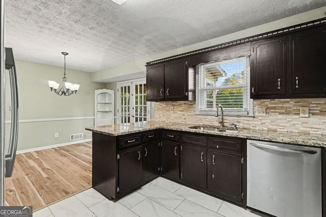 3030 Green Meadow Lane, Snellville, GA 30078