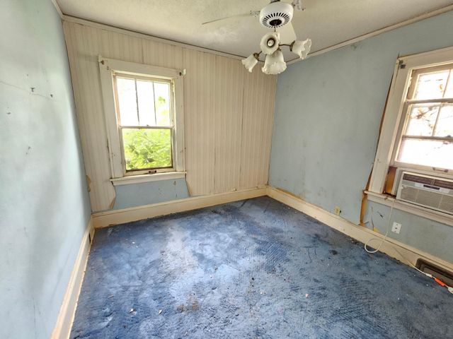 3904 Clinton Avenue, Minneapolis, MN 55409