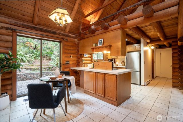 18 Inglewood Place, Bellingham, WA 98229