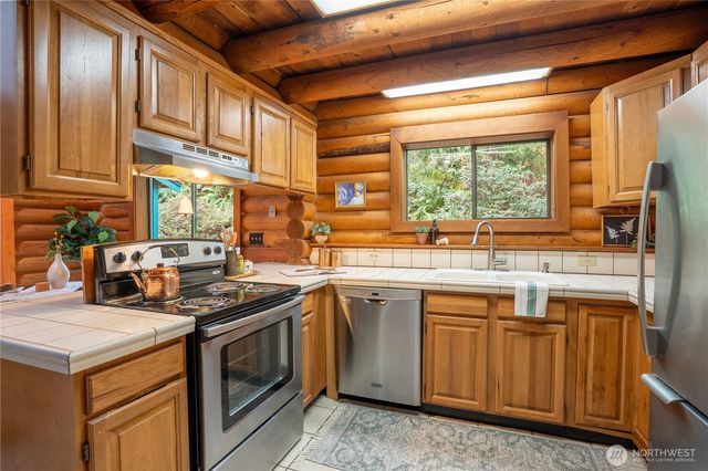 18 Inglewood Place, Bellingham, WA 98229