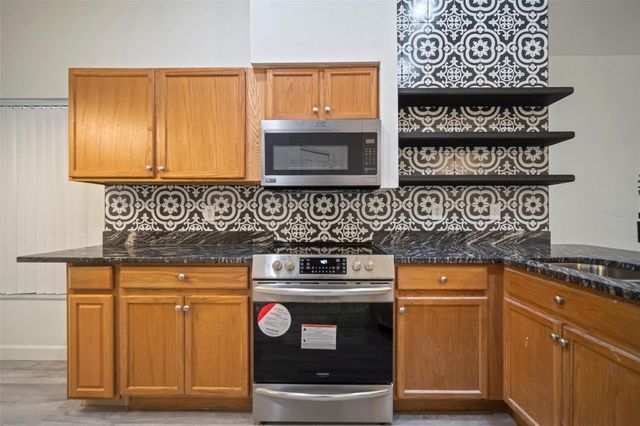 3217 PINE TOP DRIVE, Valrico, FL 33594