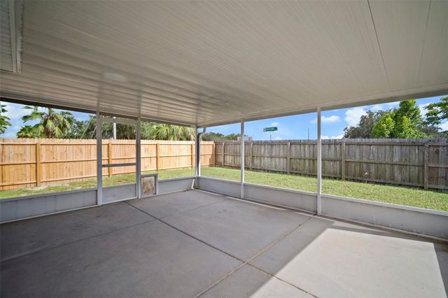 3217 PINE TOP DRIVE, Valrico, FL 33594