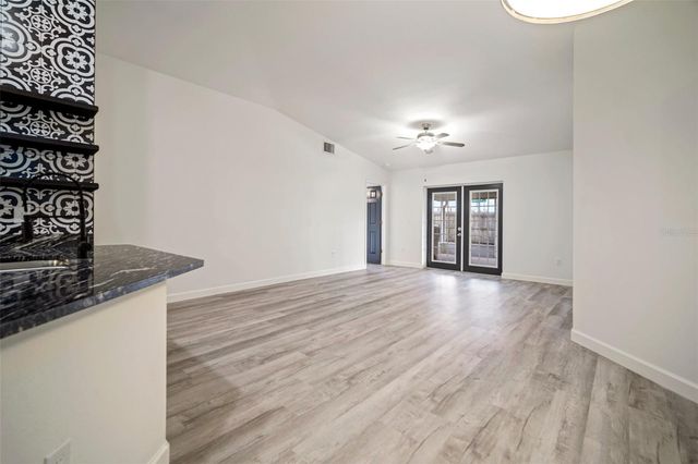 3217 PINE TOP DRIVE, Valrico, FL 33594