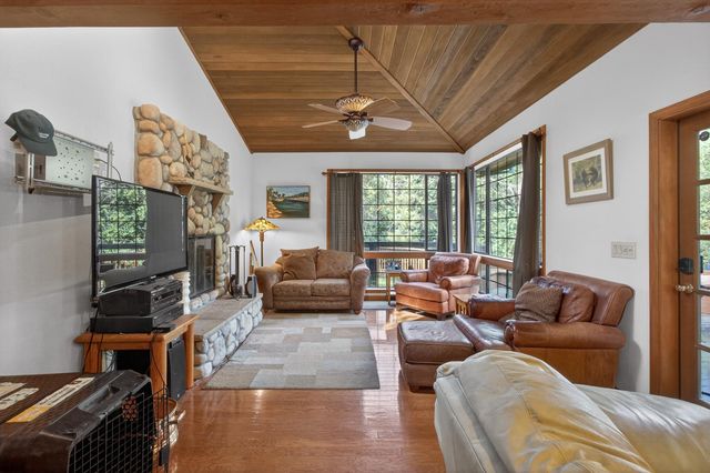 7731 Winding Way, Fair Oaks, CA 95628