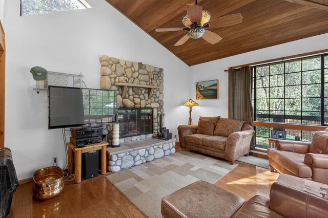 7731 Winding Way, Fair Oaks, CA 95628