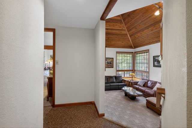 7731 Winding Way, Fair Oaks, CA 95628