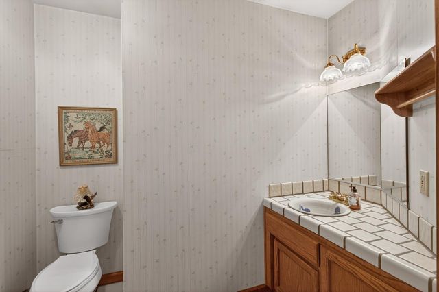 7731 Winding Way, Fair Oaks, CA 95628