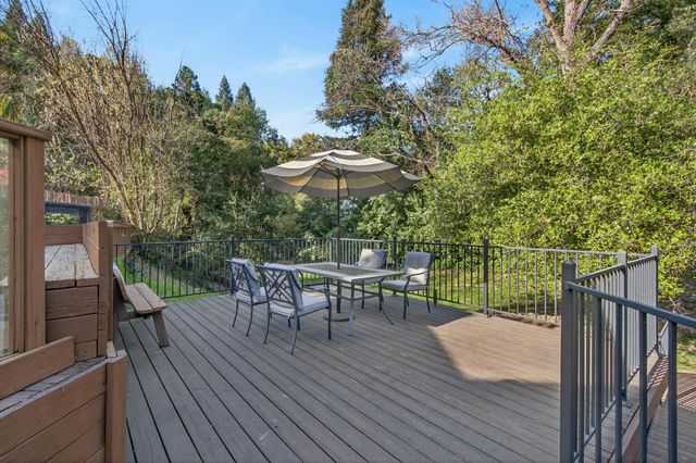 7731 Winding Way, Fair Oaks, CA 95628