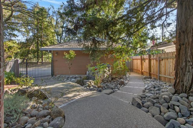 7731 Winding Way, Fair Oaks, CA 95628