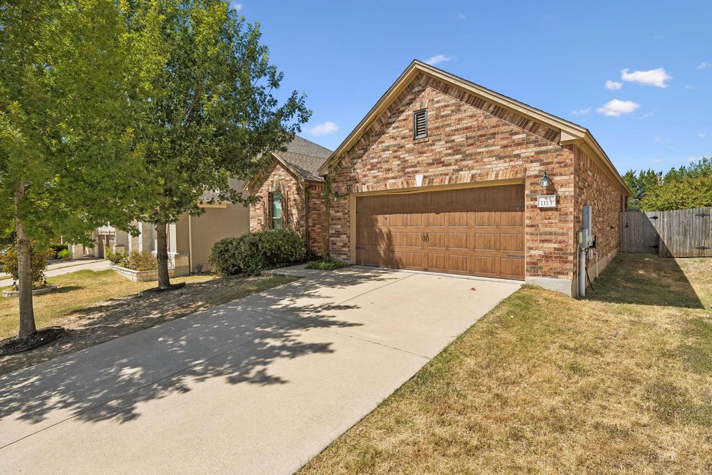 1113 Yellow Iris RD, Leander, TX 78641