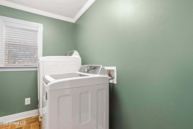 281 Santini Street, Biloxi, MS 39530