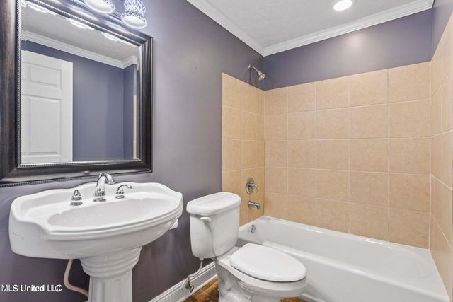 281 Santini Street, Biloxi, MS 39530