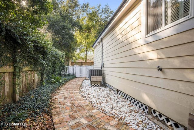 281 Santini Street, Biloxi, MS 39530