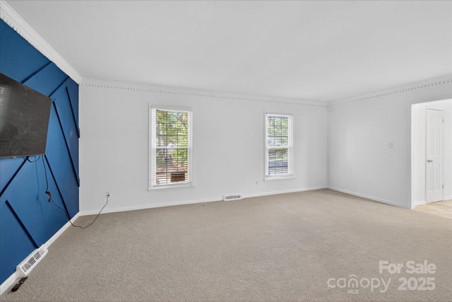 10917 Blue Heron Drive, Charlotte, NC 28226