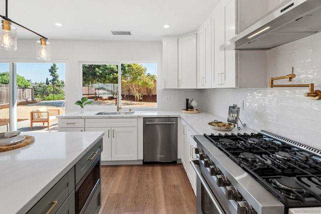 4145 Marcella St, Oceanside, CA 92056