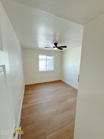 4424 W FLOWER Street, Phoenix, AZ 85031
