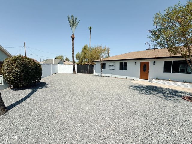 4424 W FLOWER Street, Phoenix, AZ 85031
