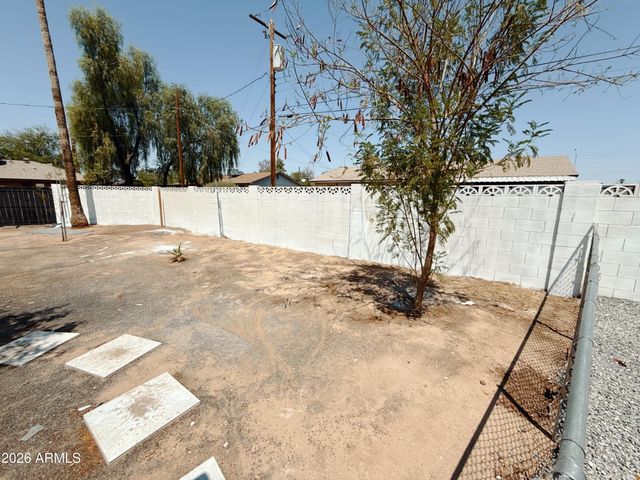4424 W FLOWER Street, Phoenix, AZ 85031
