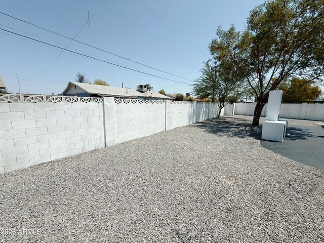 4424 W FLOWER Street, Phoenix, AZ 85031