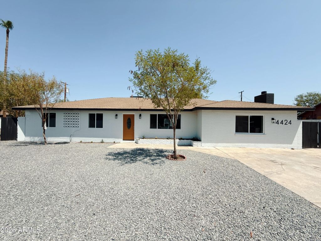4424 W FLOWER Street, Phoenix, AZ 85031