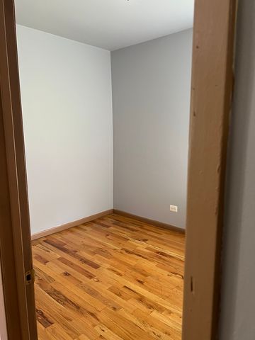 4149 W JACKSON Boulevard, Chicago, IL 60624