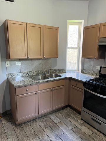 4149 W JACKSON Boulevard, Chicago, IL 60624