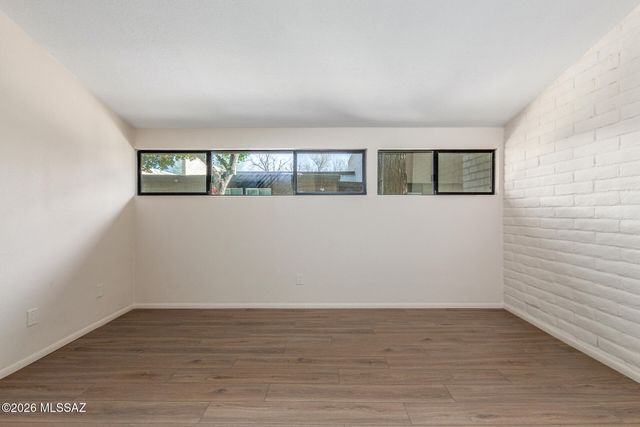 5701 E Glenn St Apt 40, Tucson, AZ 85712