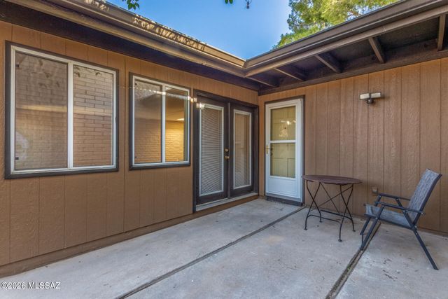 5701 E Glenn St Apt 40, Tucson, AZ 85712