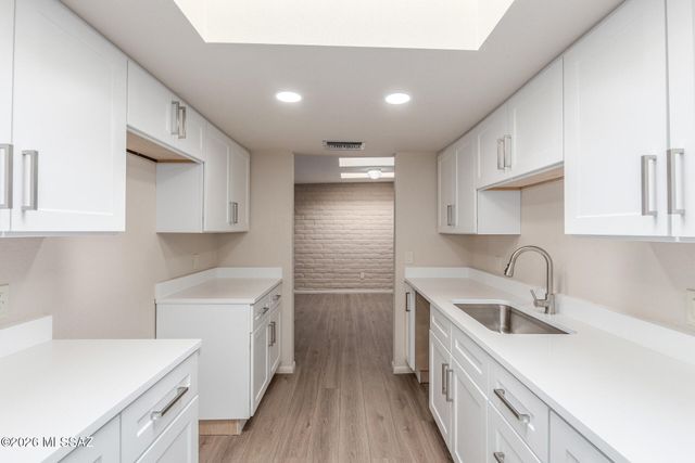 5701 E Glenn St Apt 40, Tucson, AZ 85712