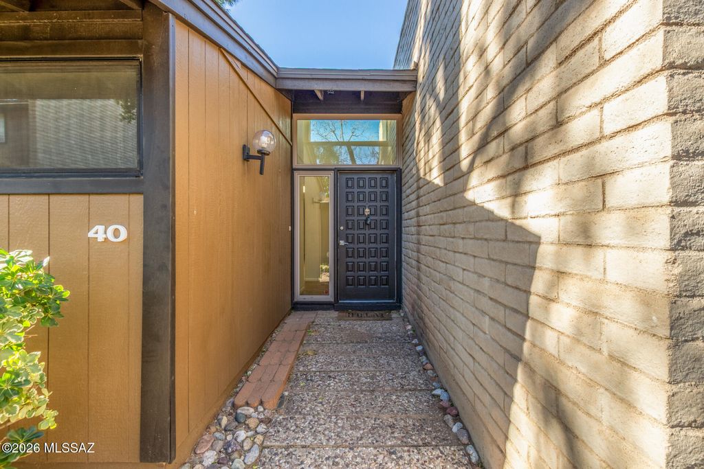 5701 E Glenn St Apt 40, Tucson, AZ 85712