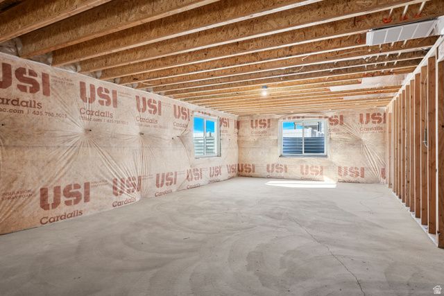 1130 E 245 N, Hyde Park, UT 84318