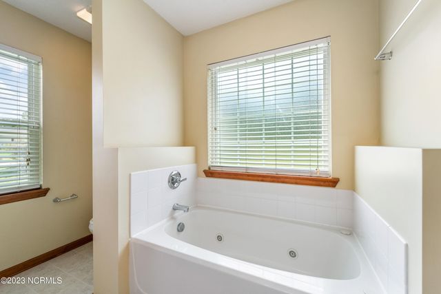 103 Appleton Lane, Richlands, NC 28574