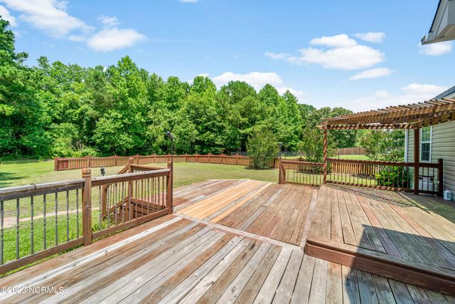 103 Appleton Lane, Richlands, NC 28574