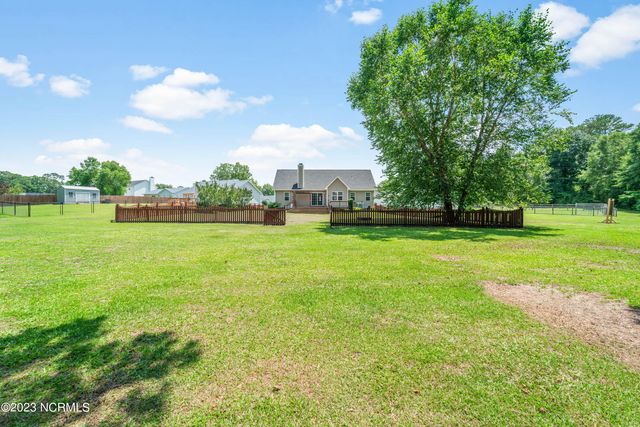 103 Appleton Lane, Richlands, NC 28574