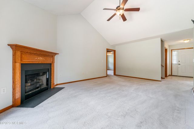 103 Appleton Lane, Richlands, NC 28574