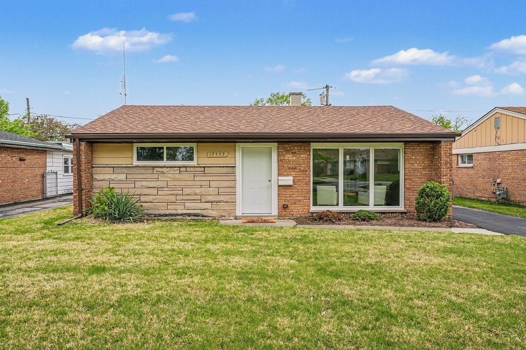 17332 Lorenz Avenue, Lansing, IL 60438